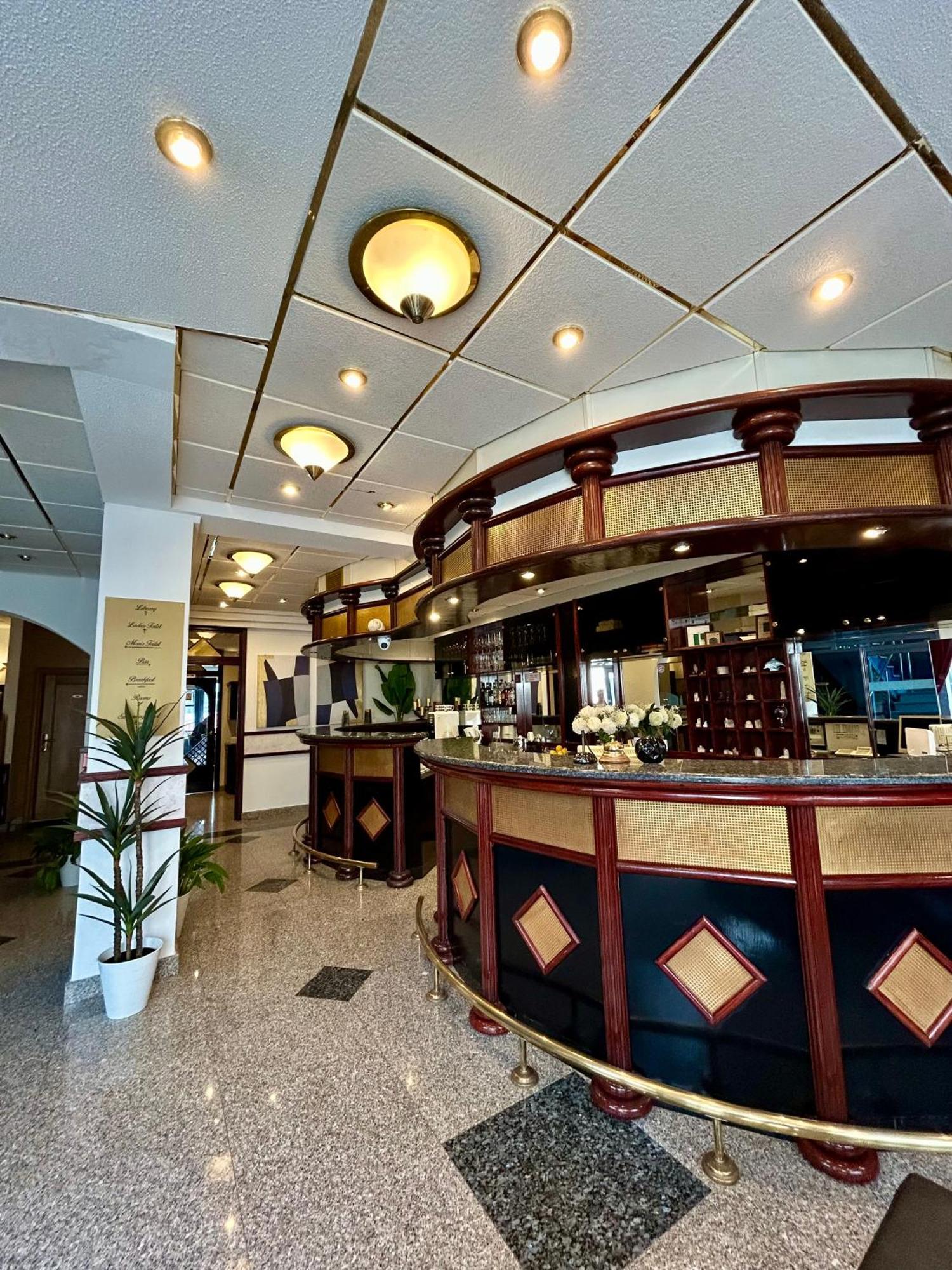 巴伐利亚酒店- 第一图书馆酒店 多恩基瑟盖特 外观 照片